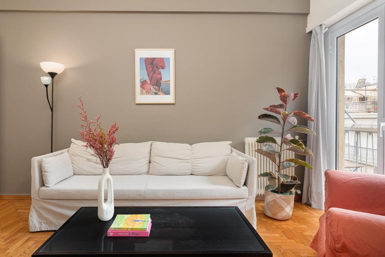 Athenian Apartment In Kolonaki Exterior photo