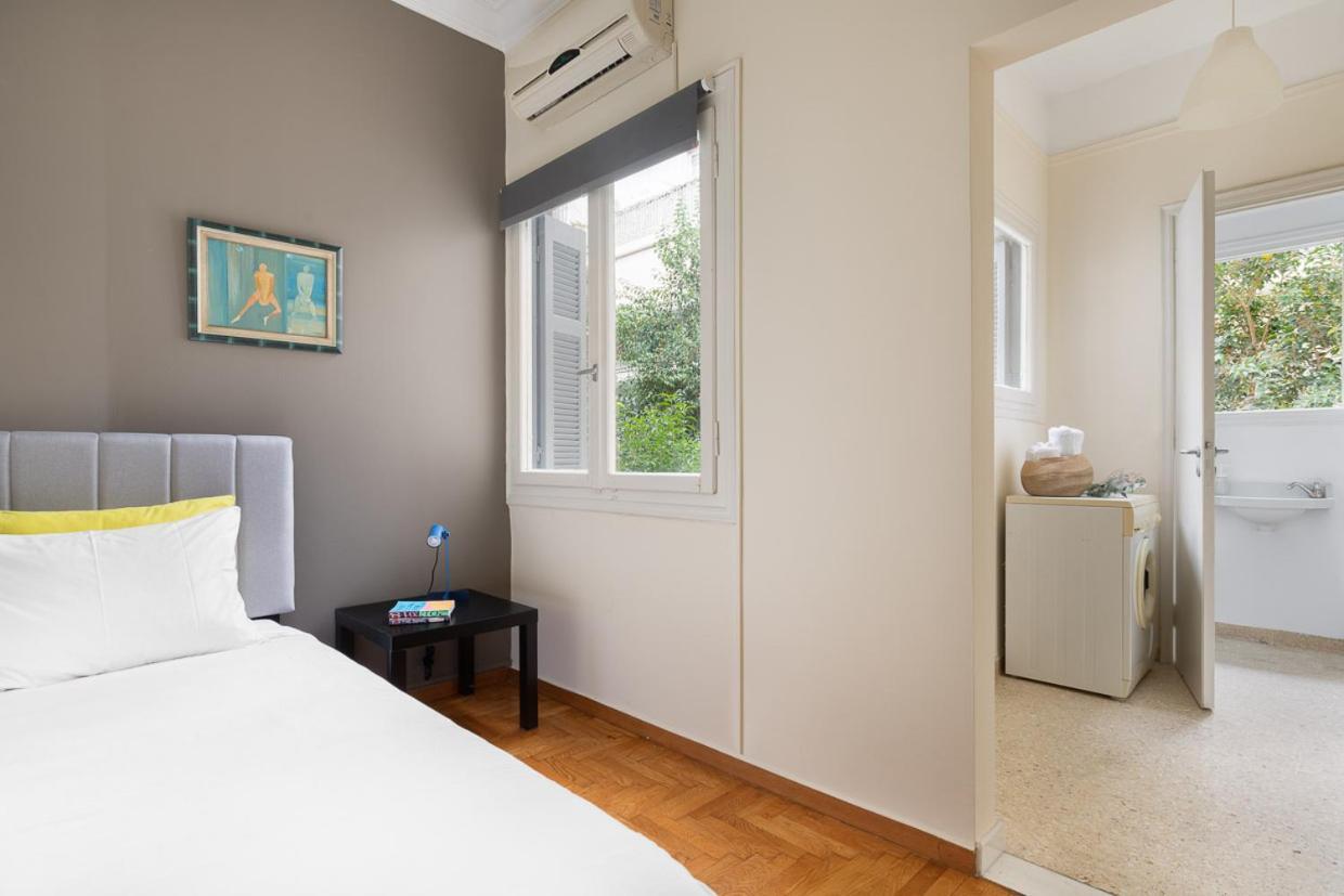 Athenian Apartment In Kolonaki Exterior photo
