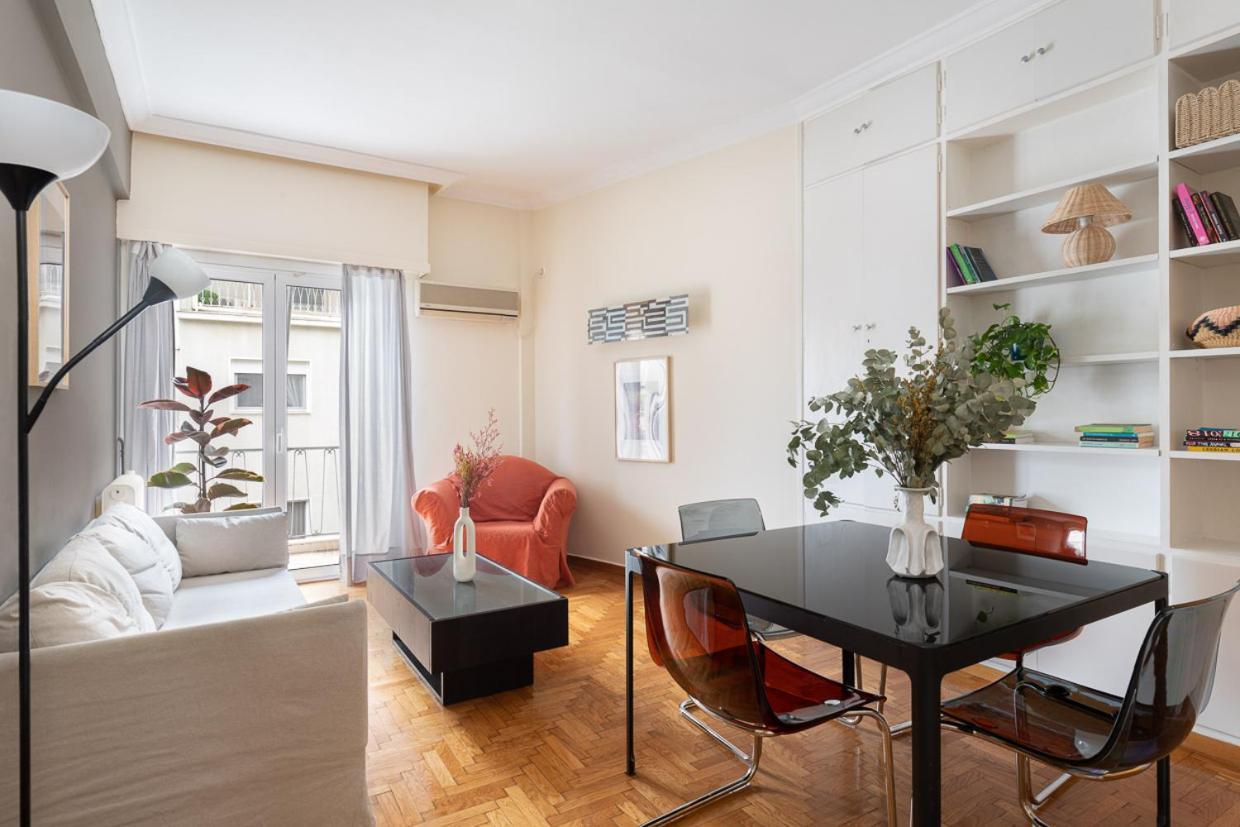 Athenian Apartment In Kolonaki Exterior photo